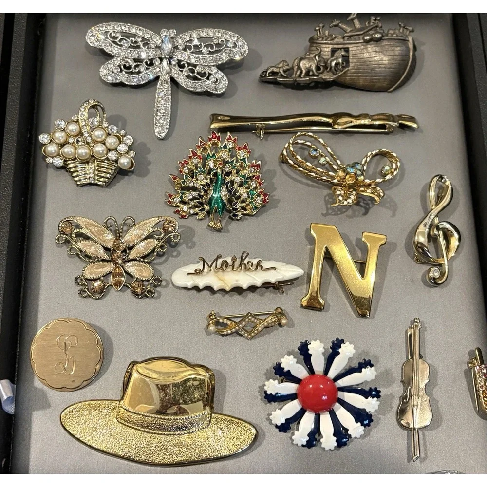 HUGE Vintage - Modern LOT Rhinestone Mixed Material Brooch Pin Some Signed